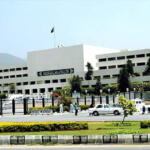 पाकिस्तानी संसद १३ ऑगस्टला विसर्जित होणार