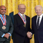अशोक गाडगीळ, सुब्रा सुरेश या भारतीय वंशाच्या शास्त्रज्ञांना सर्वोच्च वैज्ञानिक पुरस्कार